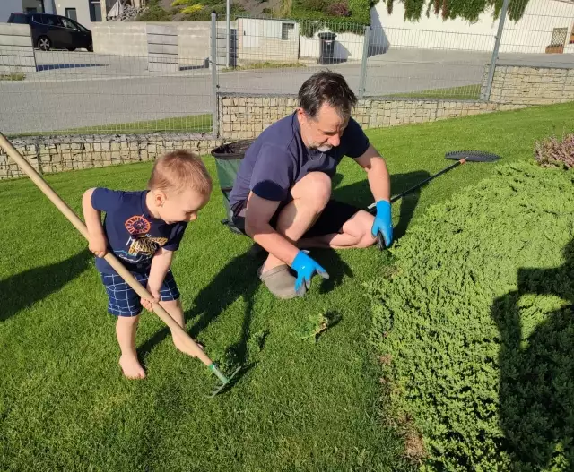 Stanislav Houštěk nejraději pracuje na zahrádce.