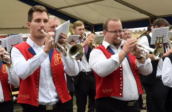 Střed města ovládl dvoudenní hasičský festival dechových hudeb