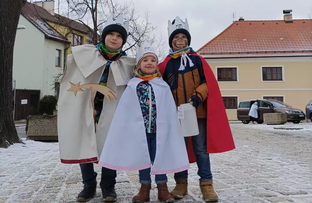 O sedmdesát pět tisíc více. Tříkrálová sbírka byla rekordní