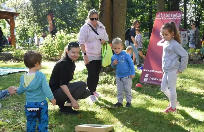 Mladí lidé v mohou získat peníze na realizaci svých nápadů