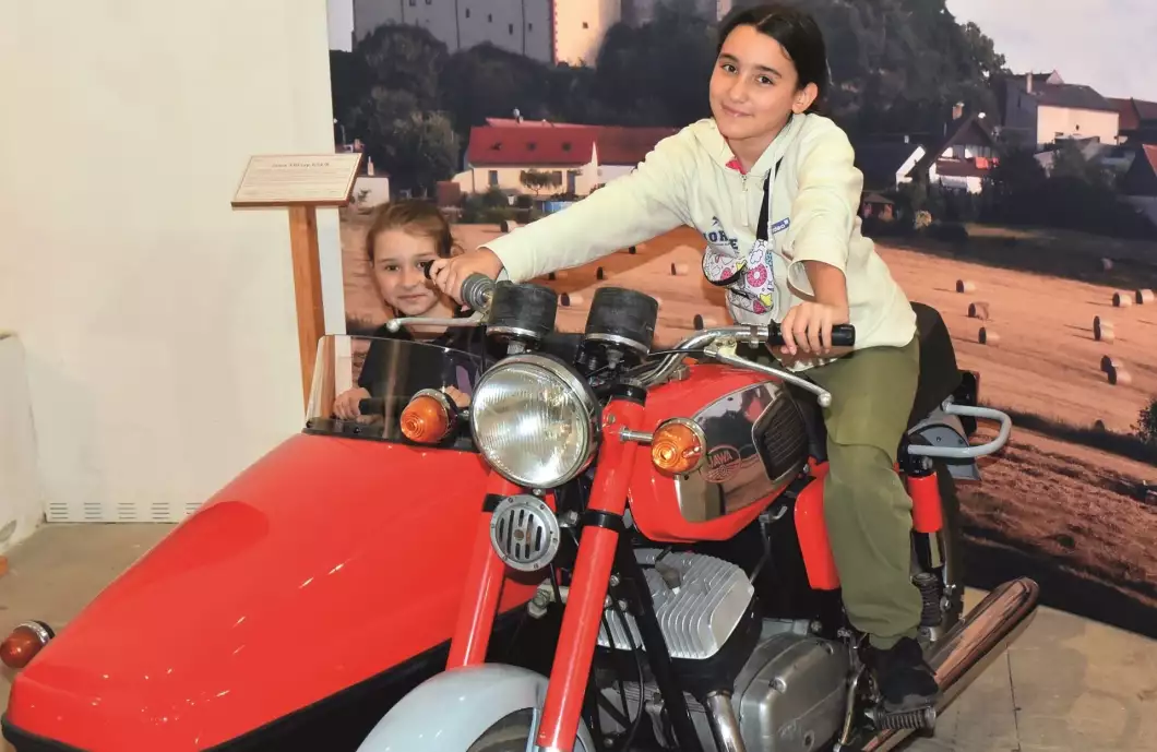 Muzeum vsadilo na rychlost a tradici. Vystavuje motocykly