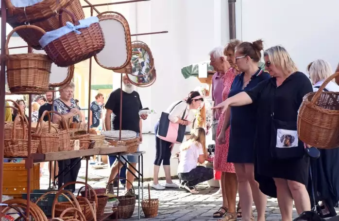 Na Masarykově náměstí se letos uskuteční šest MINI jarmarků